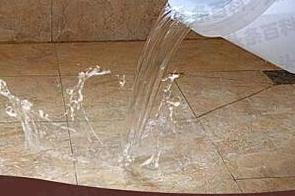 疏勒漏水维修 免砸砖防水材料该如何施工